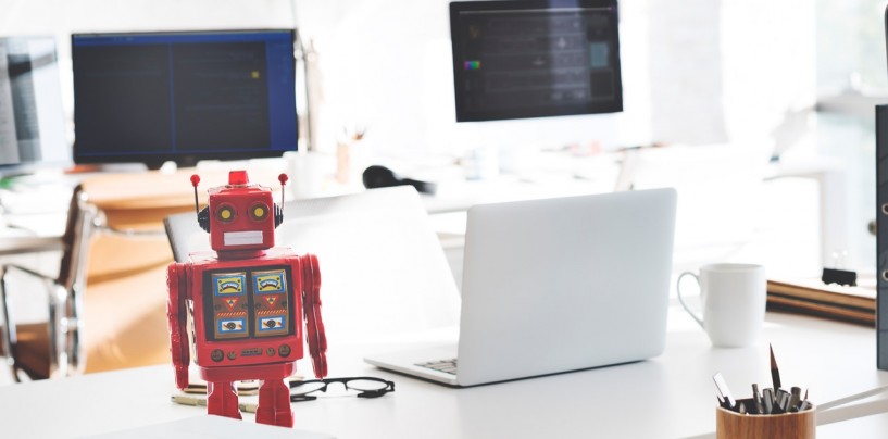 Devez-vous remplacer votre community manager par un robot ?